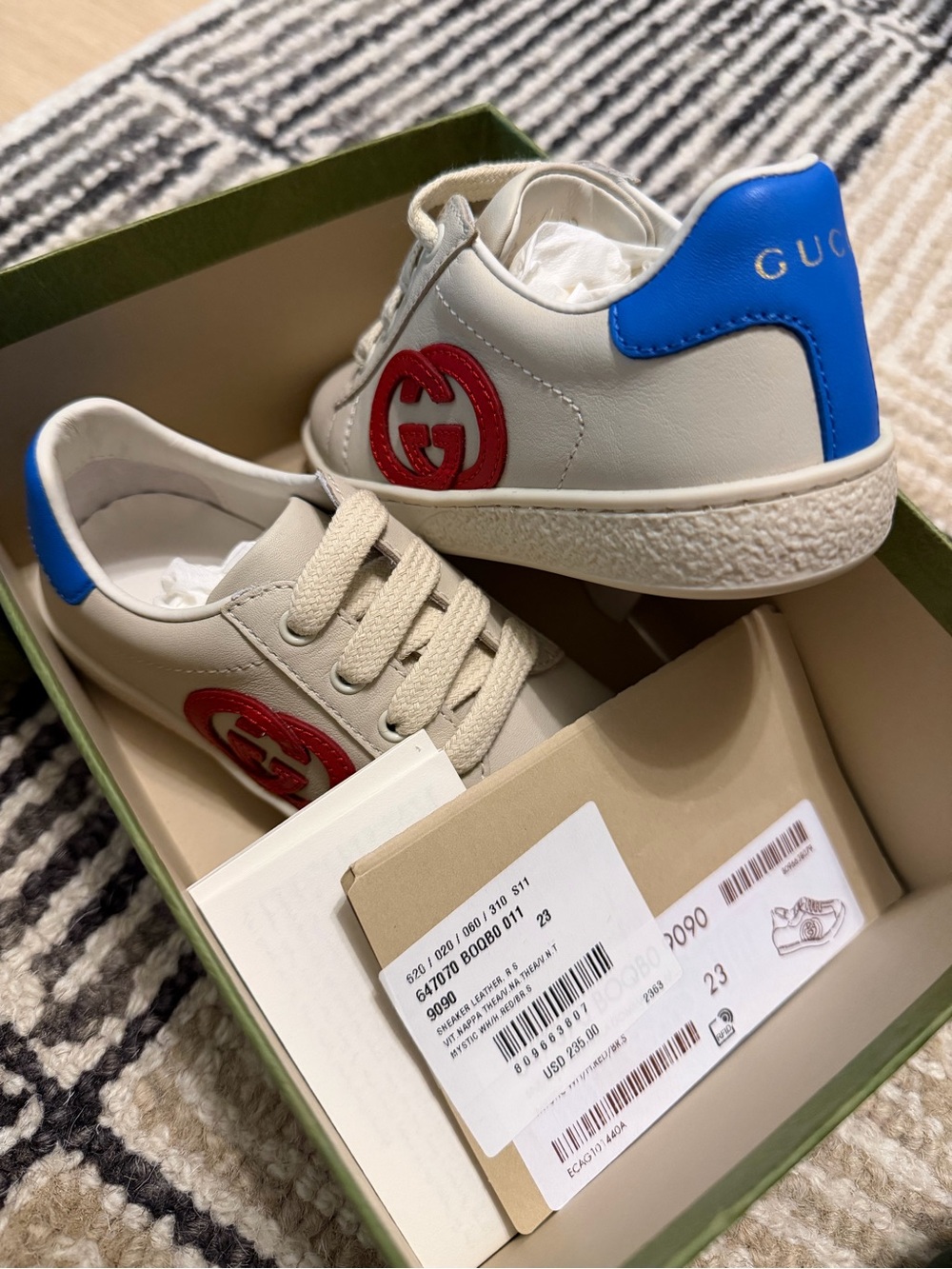 Gucci Kids White Leather Sneakers with Red Logo and Blue Heel Tab